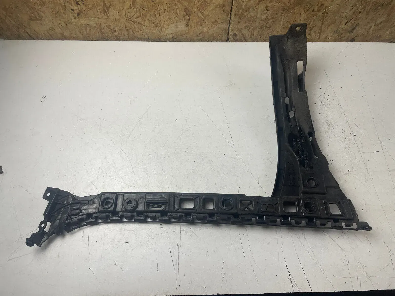MERCEDES E-KLASSE T-MODEL S213 Stoßstangenhalter rechts hinten A2138850463 - Bild 1