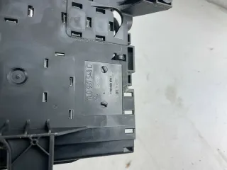 7L0937548C Hauptsicherungsdose Sicherungsträger Gehäuse VW Touareg 7L Audi Q7 4L - Bild 2