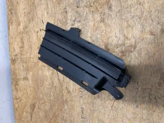 Mercedes C Klasse W205 Abdeckung Stoßstange hinten mitte A2058851524 - Bild 2