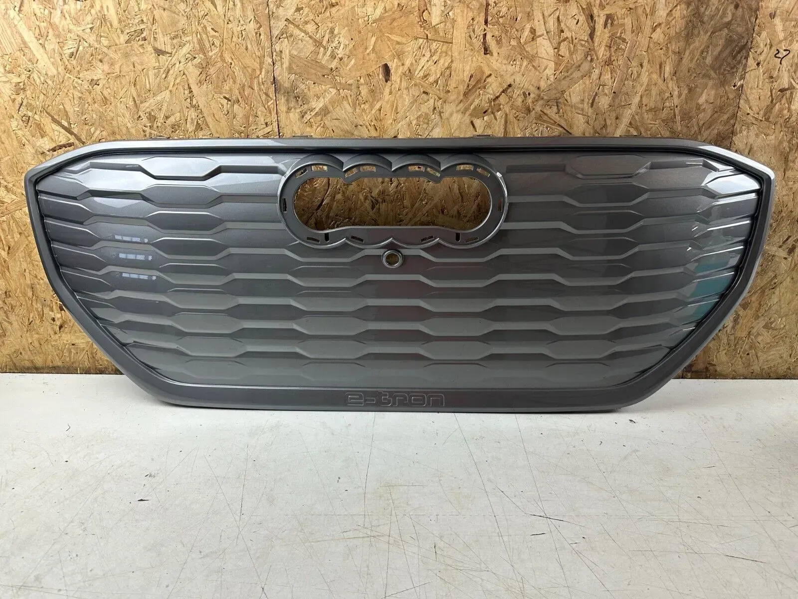 AUDI Q4 E-TRON 2021- 89A KÜHLERGRILL GRILL GITTER ORIGINAL - Bild 1