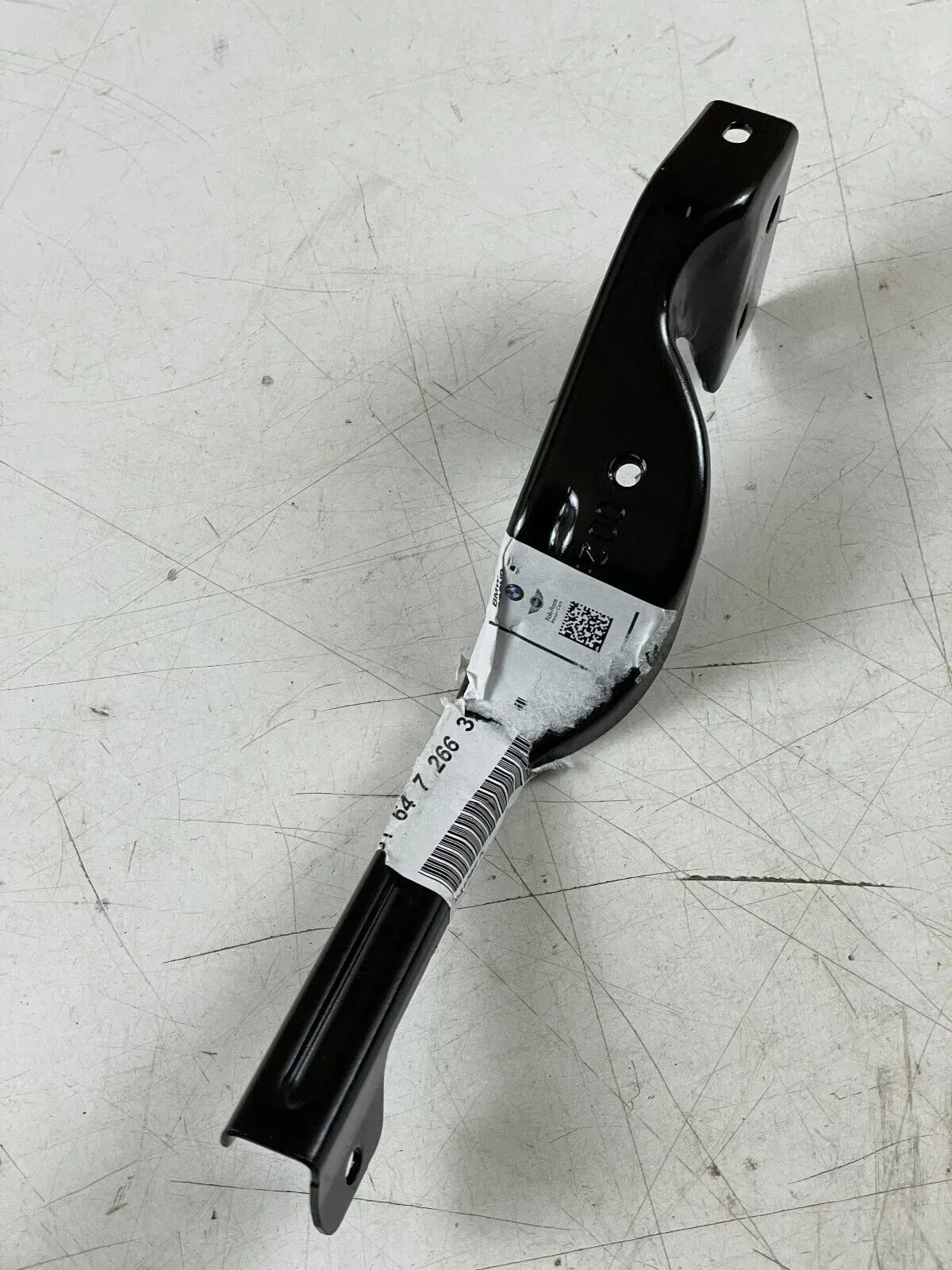 BMW BMW 1er 2er 3er Halter Zusatzkühler unten rechts 5164 7266324 Neu Original - Bild 1