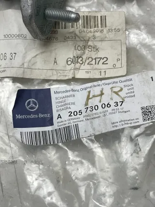 Mercedes-Benz GLC X253 Türscharnier hinten rechts oben A2057300637 NEU ORIGINAL - Bild 4