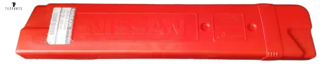 Background image for KE930-00015 Original Nissan Murano I Z50 Warndreieck Warning Triangl