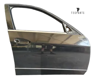 Original Mercedes W212 Türe VR Lackcode 197 - Bild 1