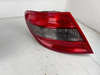 Mercedes W204 Rücklicht links A2048202964 - Bild 1
