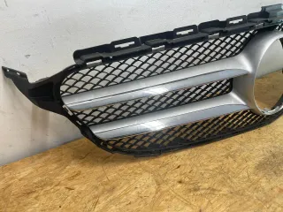 Mercedes C-Klasse W205 Kühlergrill Frontgrill Kühlerverkleidung  A2058803783 - Bild 2