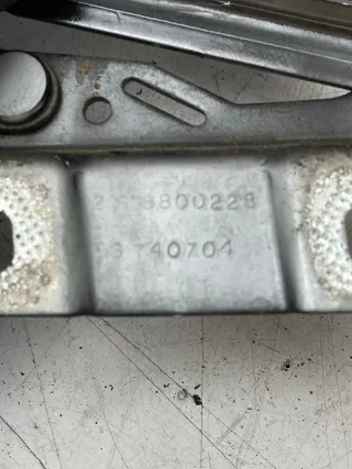 MERCEDES-BENZ  M-KLASSE (W164) Motorhaubenscharnier Scharniere links und rechts - Bild 4