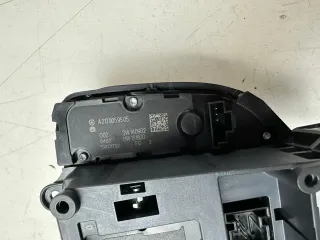 Mercedes W213 Mittelkonsole Bedieneinheit Touchpad A2139008310 / A2139059505 - Bild 6