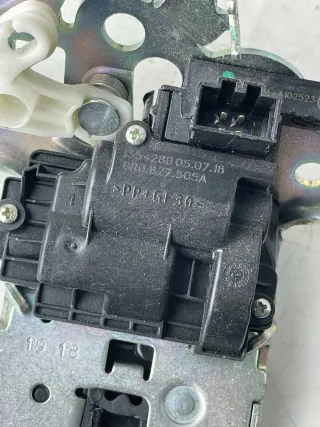 Original Audi  Heckklappenschloss 8R0827505A 8K9827505A 8R0827505 - Bild 2
