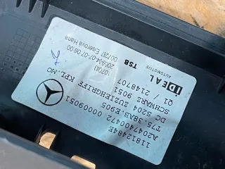 Mercedes Benz W204 Verkleidung Heckklappe A2047400472 - Bild 5