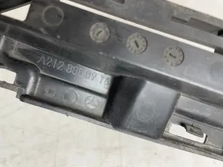 Mercedes-Benz E W212 Stoßstange Halterung vorne links Verstärkung A2128850916 - Bild 3