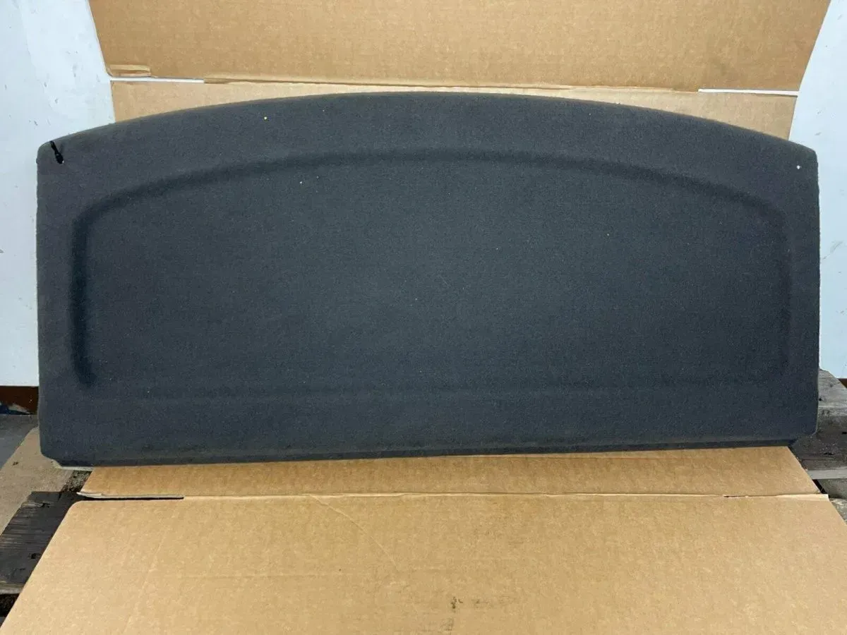 VW Golf 5 Hutablage 1K6867769 - Bild 1