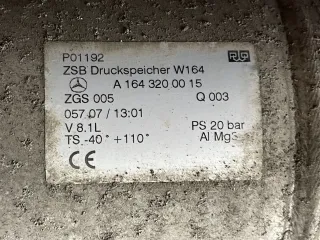 MERCEDES W164 ML Druckspeicher Luftfederung  A1643200015 - Bild 3