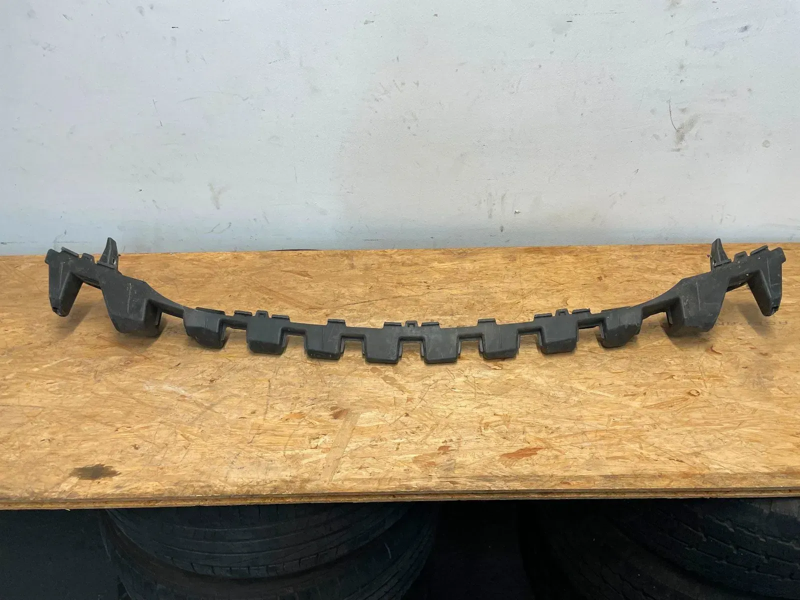 Mercedes W204 S204 Grundträger Stoßstange Vorne A2048854065 - Bild 1