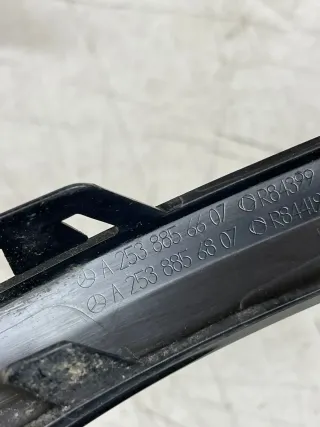 Mercedes-Benz  Zierleiste Schutzleiste Stoßstange  A2538856607 - Bild 4
