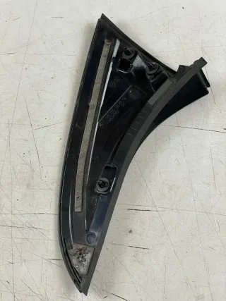 Mercedes-Benz A W176 Heckspoiler Rechts Halterung A1767900288 - Bild 2
