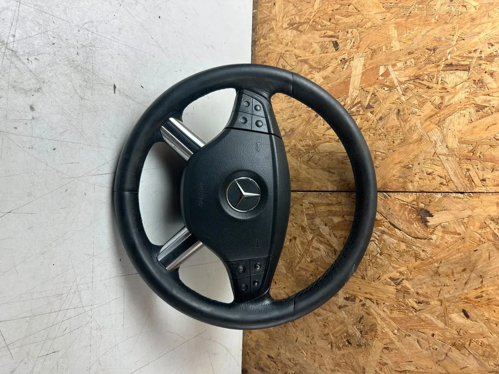 Mercedes W164 X164 W251 AMG Lenkrad mit Schaltwippen - Bild 1