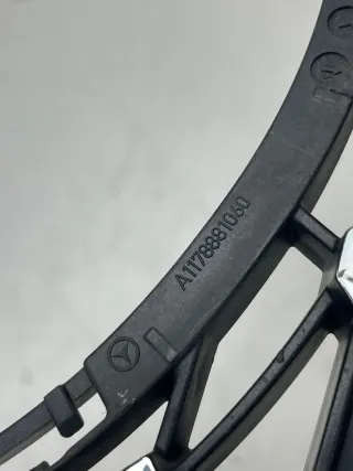 Mercedes CLA W117 Grill Gitter rechts unten Kühlergrillverkeidung A1178881060 - Bild 3