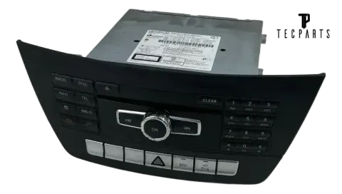 Background image for Autoradio CD-Radio für Mercedes W204 S204 A2049005112