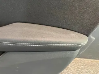 Mercedes Benz C-Klasse W205 Türvekleidung vorne rechts - Bild 3