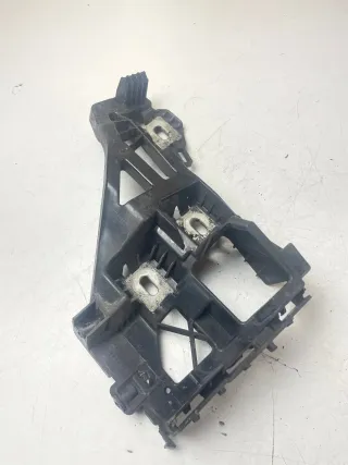 Mercedes S213 T-Mod Halterung Stoßstange hinten rechts Halter A2138851765 - Bild 1