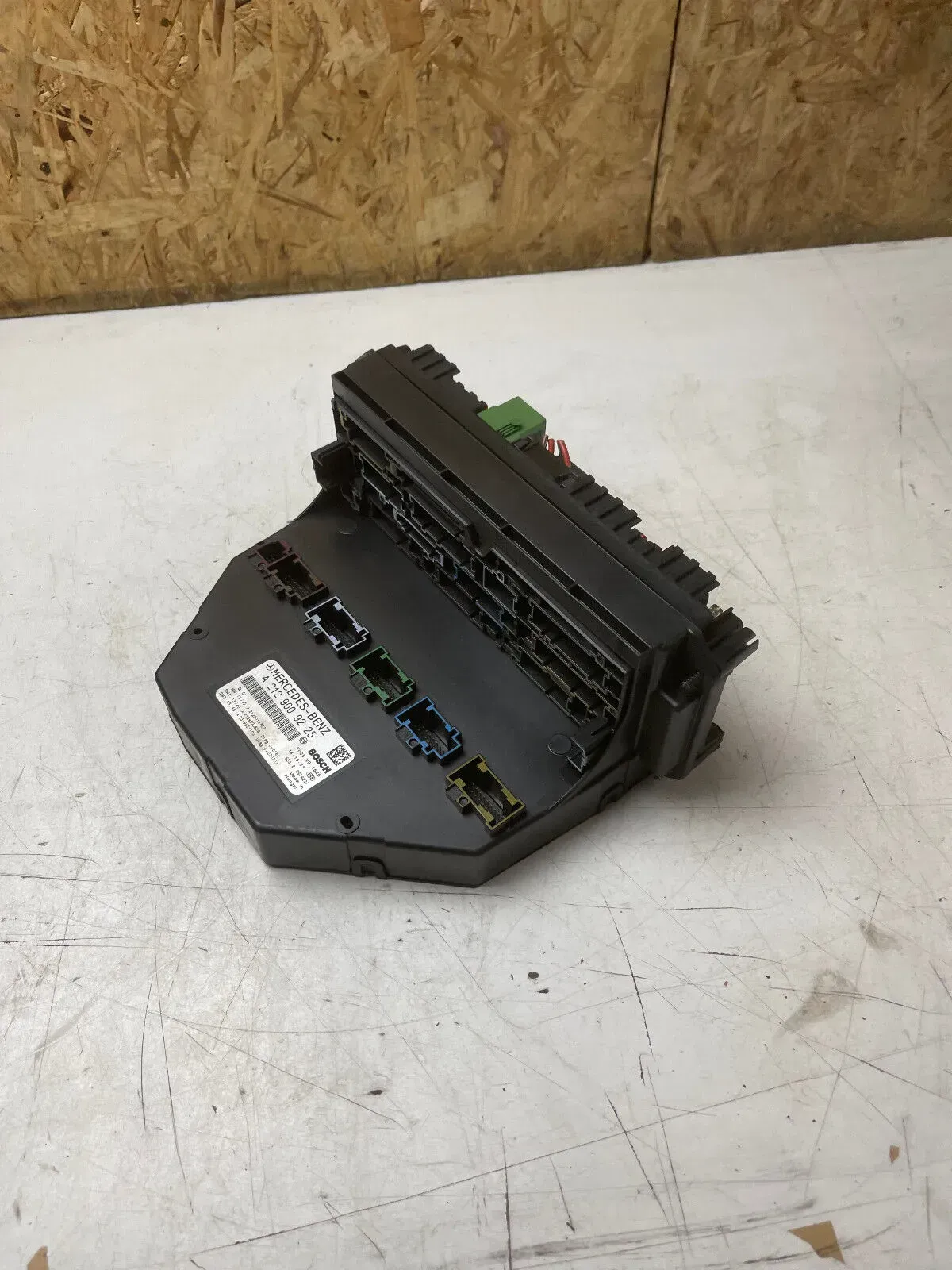 Mercedes W212 Steuergerät Zentralelektrik Signalerfassung A2129009225 - Bild 1