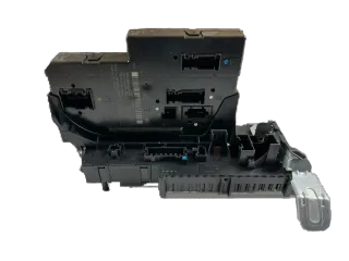 Mercedes E W212  Sicherungskasten Relais Box Steuergerät Modul A2129060105 - Bild 1