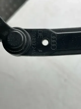 AUDI A5 8T Türhalter Türstoper Türfangband 8T0837249 - Bild 2