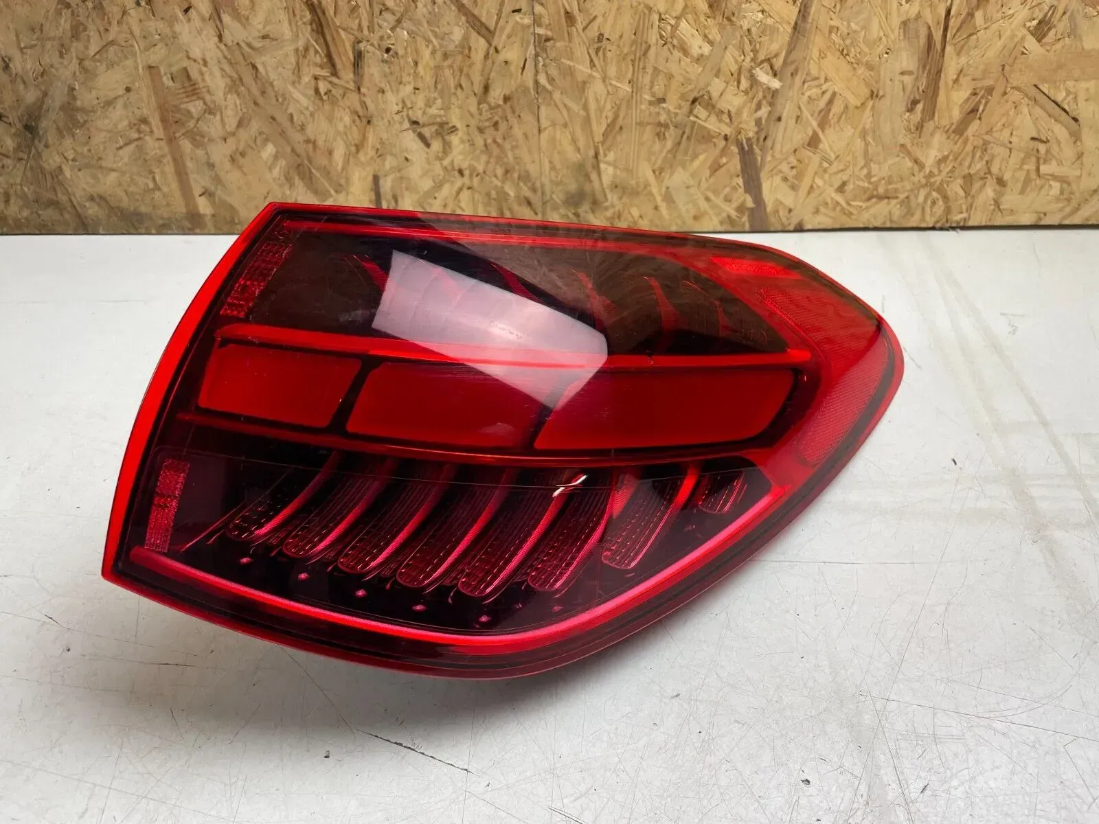 Rückleuchte Mercedes-Benz C-Class (W206) A2069060201 Rechts Rearlight - Bild 1