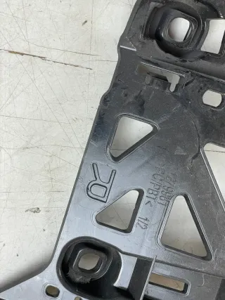 Mercedes B Klasse W247 Halter Stoßstange hinten rechts A2478851900 - Bild 4