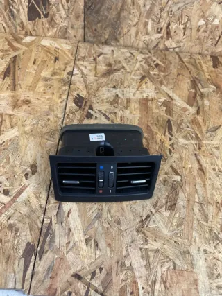 7210639 7129556 BMW 3 Serie Frische Luft Gitter Mitte Lüftungsgitter - Bild 1