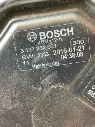 Mercedes C-Klasse W205 Kühlerlüfter Motor Bosch 1137328706   3137232001 - Bild 5