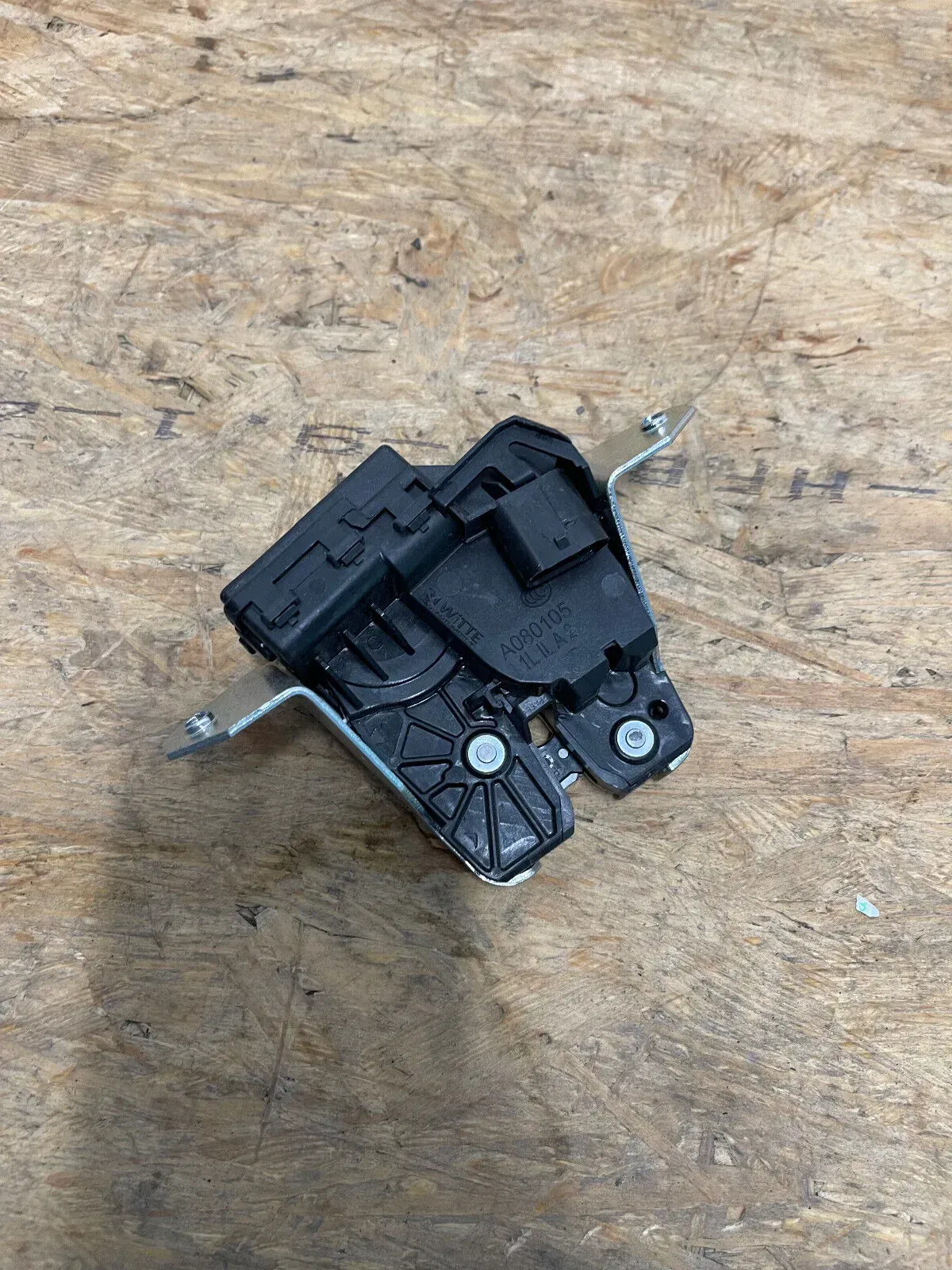 ORIGINAL Mercedes-Benz Schloss Heckklappenschloss A0997400400 - Bild 1