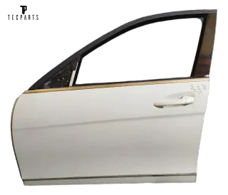 Original W204 Türe VL Lackcode 149 - Bild 1