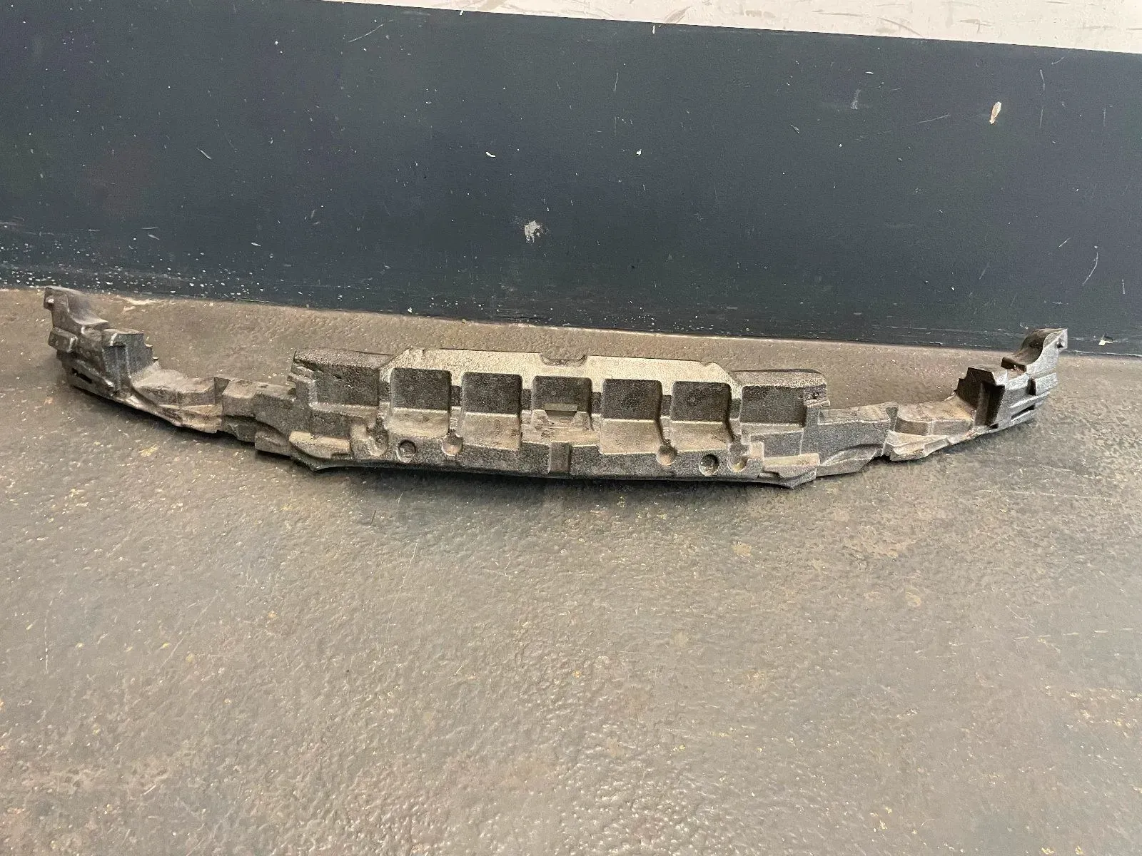 MERCEDES C-Klasse W205 Vorne Stoßstange Impact Schaum A2058851037 - Bild 1