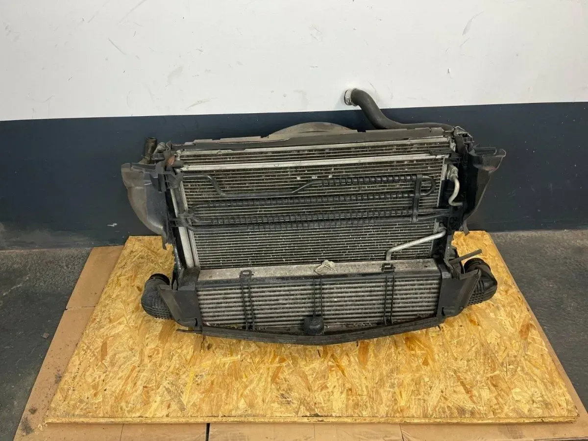 Mercedes W204 S204 MoPf C 220 CDI Kühlerpaket - Bild 1