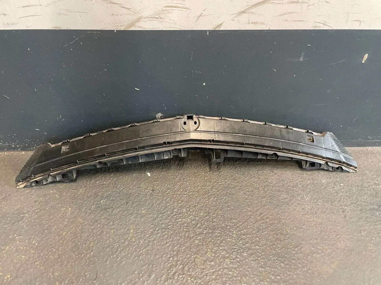 Mercedes W176 A Verstärkung Träger Stoßstange vorne A1768850365 - Bild 1