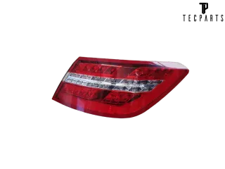 Mercedes-Benz W207 Rückleuchte Led Rechts A2078200264 - Bild 1