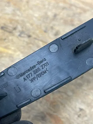Mercedes W177 A-Klasse Blende Gitter Stoßstange hinten links A1778852701 - Bild 3