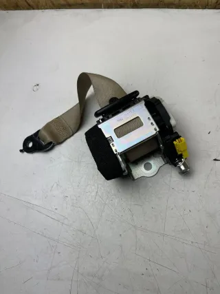 Mercedes C Klasse W204 Sicherheitsgurt Hinten Links 33060586D / A2048608185 - Bild 2