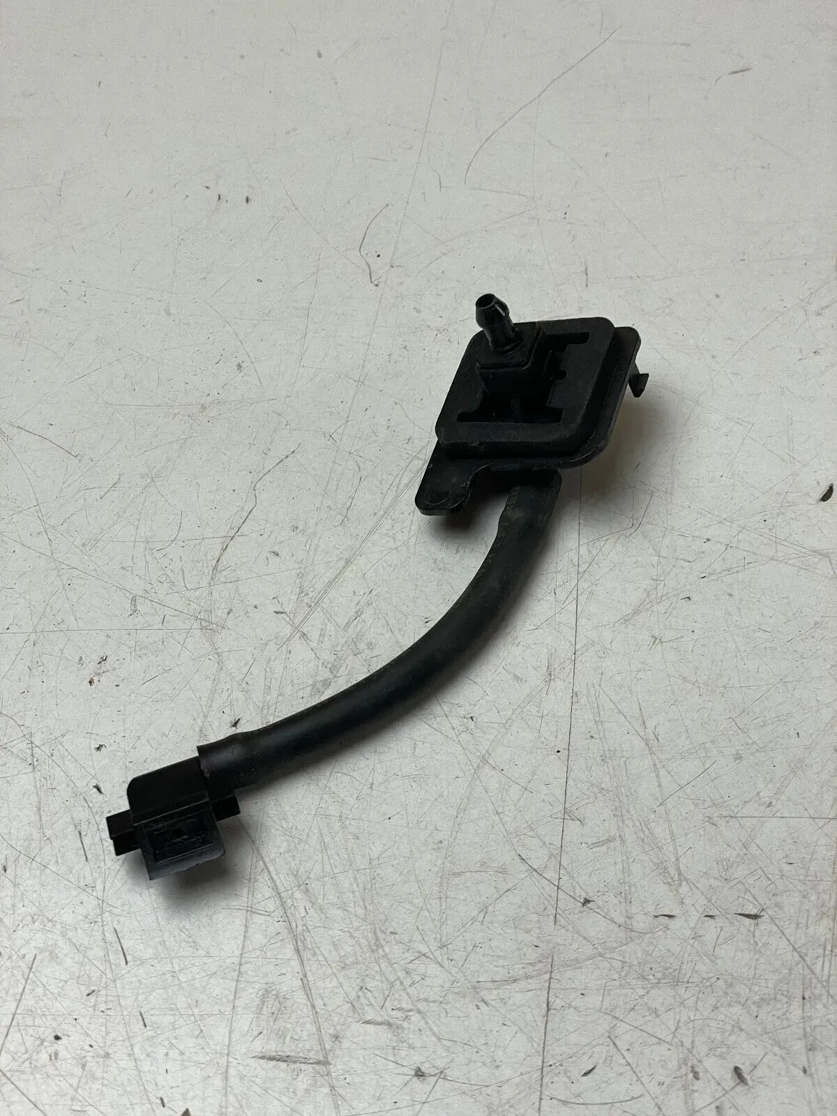 MERCEDES-BENZ E W213 Heckscheibenwaschdüse A2138600047 - Bild 1