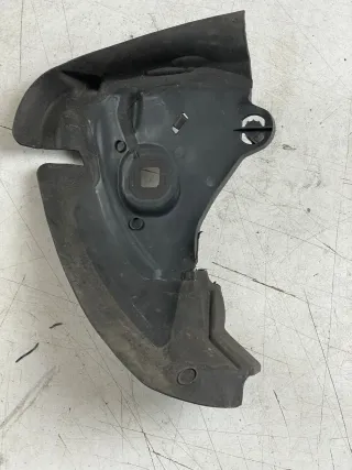 Mercedes-Benz C-Klasse W205 Kühlerverkleidung Führungsegment rechts A2055053230 - Bild 1