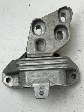 Mercedes B Klasse W246 Motorhalter Motorlager links A2462400617 - Bild 1