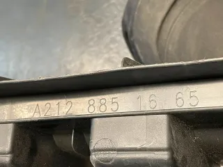 MERCEDES W212 Halter Grundträger Stoßstange hinten A2128851665 - Bild 4