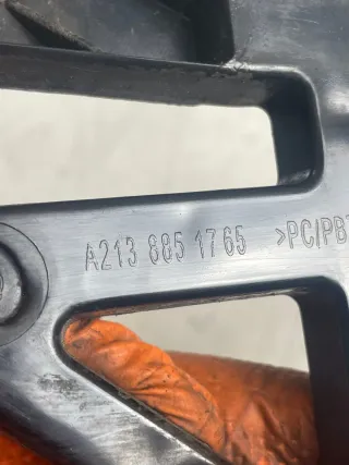 Mercedes S213 T-Mod Halterung Stoßstange hinten rechts Halter A2138851765 - Bild 4