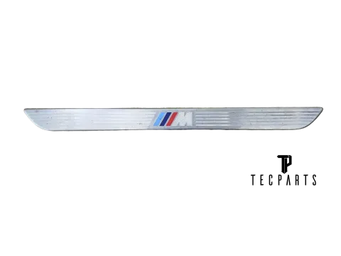 Background image for Original BMW Zierleiste Einstieg M 7205263 7205263