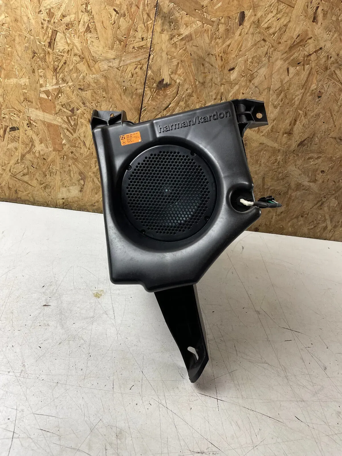 Mercedes W164 ML Subwoofer Lautsprecher Harman Kardon  A1648202202 - Bild 1