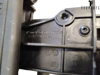 Mercedes-Benz W212 E-Klasse Griff innen Heckklappe A2127500393 - Bild 3