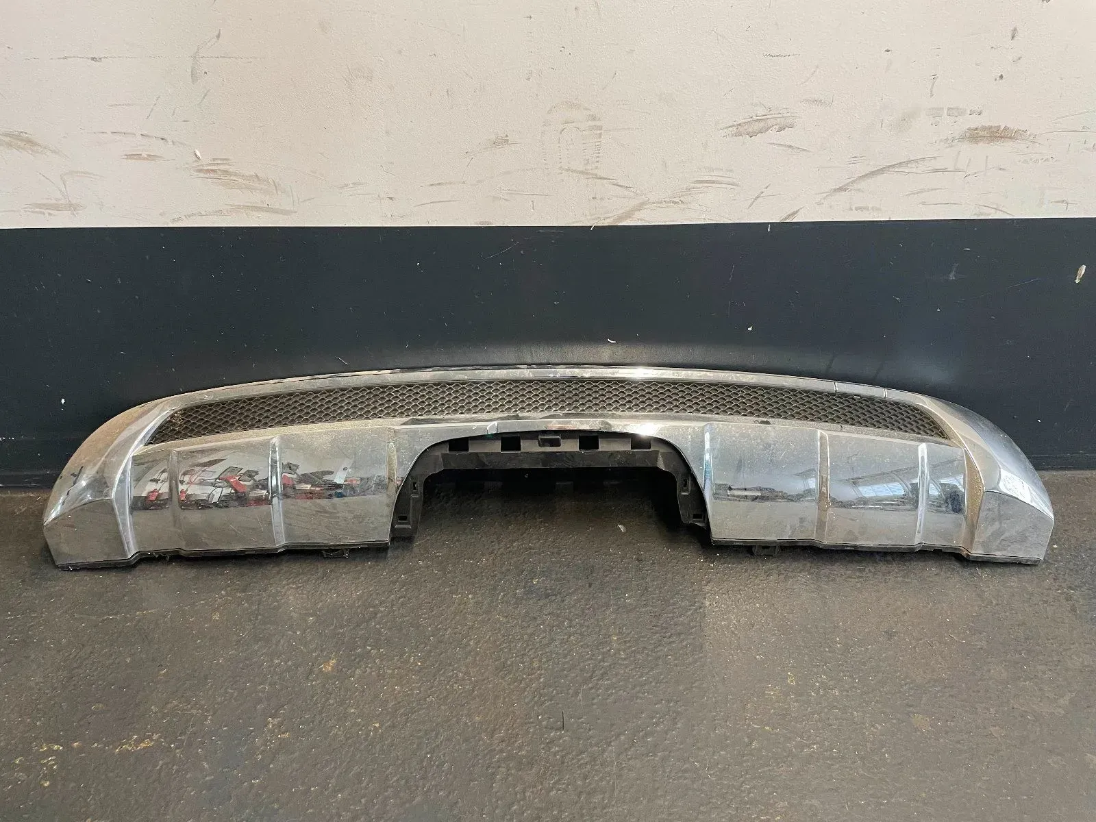 Mercedes ML AMG W166 Chrome Diffusor Stoßstange A1668804340 - Bild 1