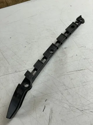 Mercedes CLA Klasse W117 Stoßstangenhalter Führung Rechts Hinten  A1178850421 - Bild 3